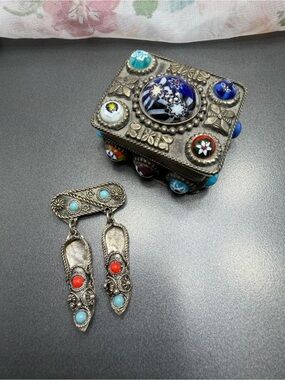 Bedouin Shoes Pin Yemeni Tribal Vintage with box #25SET